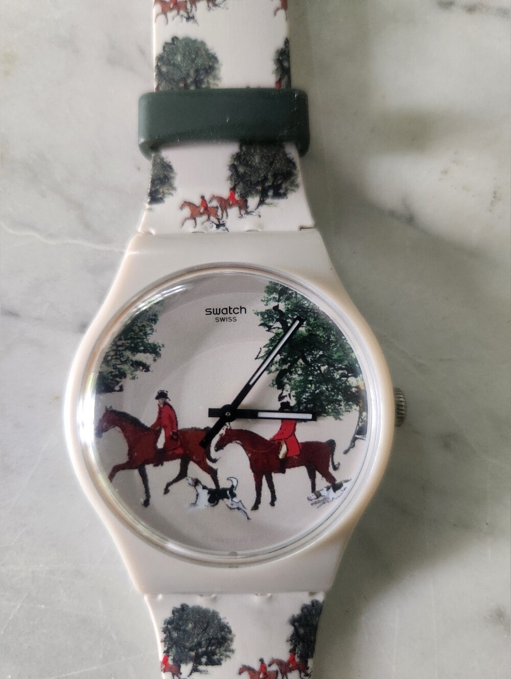 Swatch Red Jacket 41mm Watch SUOT103 - Picture 4 of 9